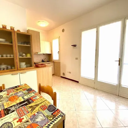 Ferienvilla Ada Mit Terrasse, Grill Und Garten Дом отдыха Лидо-делле-Национи