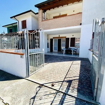 Ferienvilla Ada Mit Terrasse, Grill Und Garten Holiday home